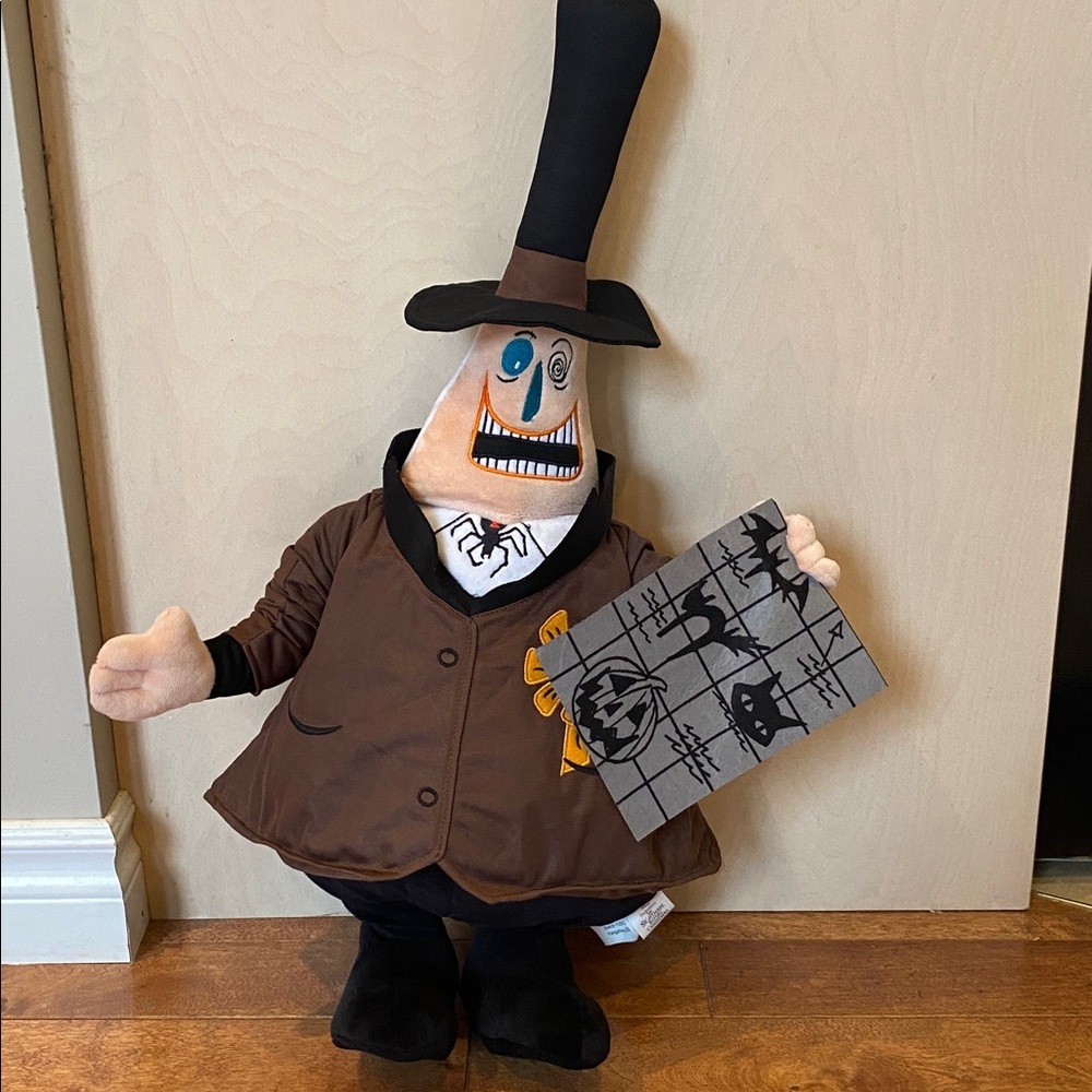 Nightmare Before Christmas Mayor of Halloween Town 24" standing plush Greeter